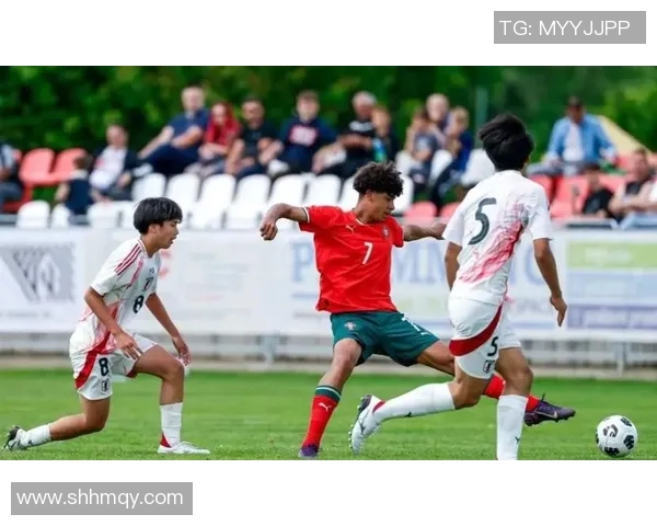 足球巨星迎来男婴继承足球基因球迷期待未来接班人闪耀赛场